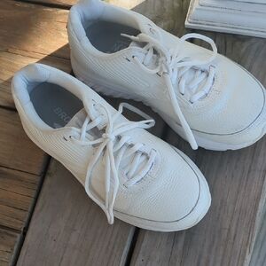 White Brooks Addiction Walker Nursing Athletic Sneakers